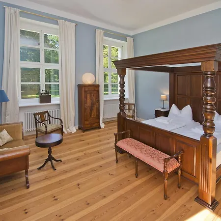 Apartament Schloss Retzow (Mecklenburg-Vorpommern)