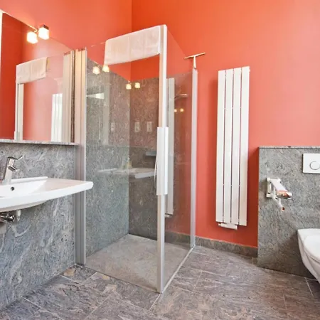 Schloss * Retzow (Mecklenburg-Vorpommern)